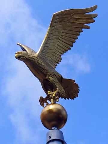 XXL Gold Eagle for Flagpole
